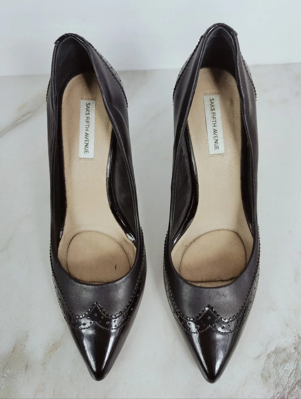 Saks Fifth Avenue Black Leather Pointed-Toe Pumps Wingtip Brogue Detailing, 8.5
